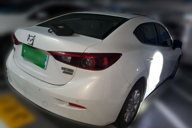Used Mazda 3 Axela 2017 Sedan 1.5L Automatic Luxury Model Emission Standard China V Rear Right 45 Deg