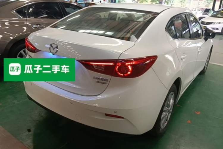 Used Mazda 3 Axela 2017 Sedan 1.5L Automatic Luxury Model Emission Standard China V Rear Right 45 Deg