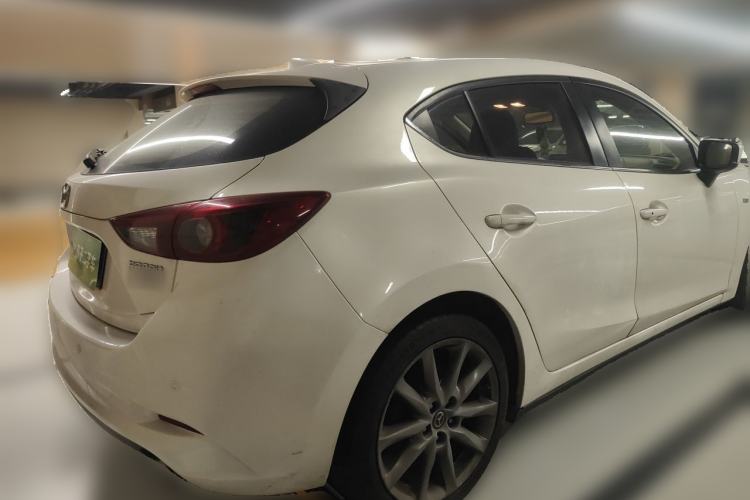 Used Mazda 3 Axela 2017 Hatchback 2.0L Automatic Sport Model China V Emission Standard Rear Right 45 Deg
