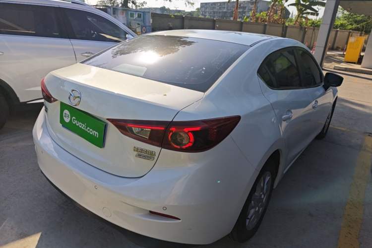 Used Mazda 3 Axela 2017 Sedan 1.5L Automatic Luxury Model Emission Standard China V Rear Right 45 Deg