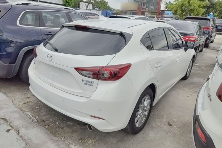 Used Mazda 3 Axela 2017 Hatchback 1.5L Automatic Luxury Model China VI Standard Rear Right 45 Deg