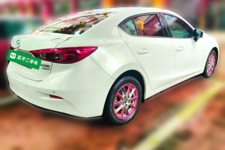 Used Mazda 3 Axela 2017 Sedan 1.5L Automatic Luxury Model China VI Standard Rear Right 45 Deg