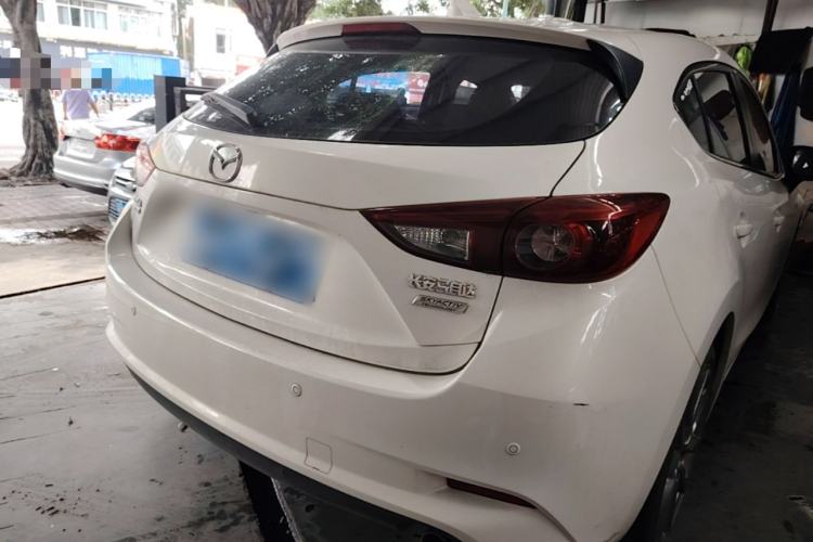 Used Mazda 3 Axela 2017 Hatchback 2.0L Automatic Luxury Model Emission Standard China V Rear Right 45 Deg