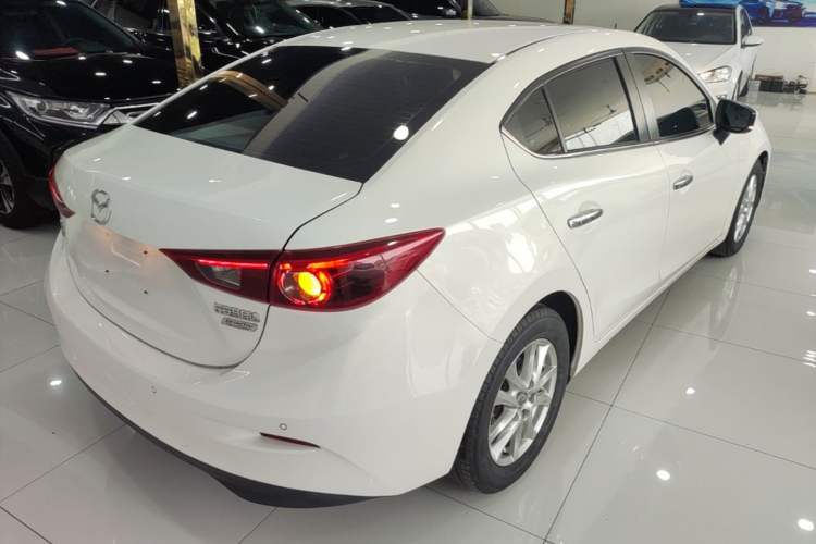 Used Mazda 3 Axela 2017 Sedan 1.5L Automatic Luxury Model Emission Standard China V Rear Right 45 Deg