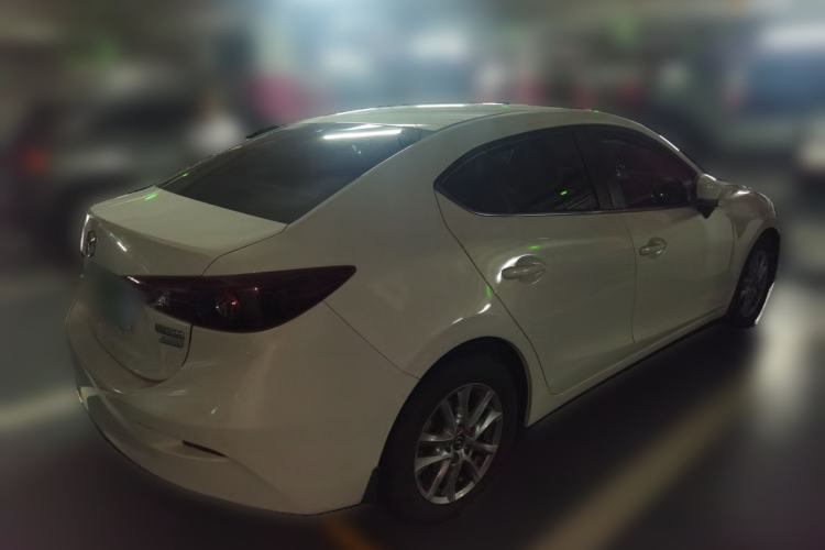 Used Mazda 3 Axela 2017 Sedan 1.5L Automatic Luxury Model Emission Standard China V Rear Right 45 Deg