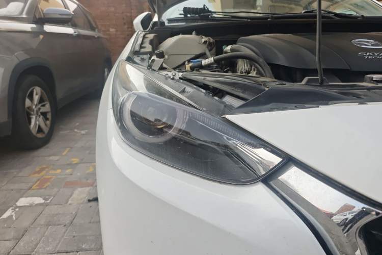 Used Mazda 3 Axela 2017 Sedan 2.0L Automatic Prestige Model China V Standard Right Front Headlight