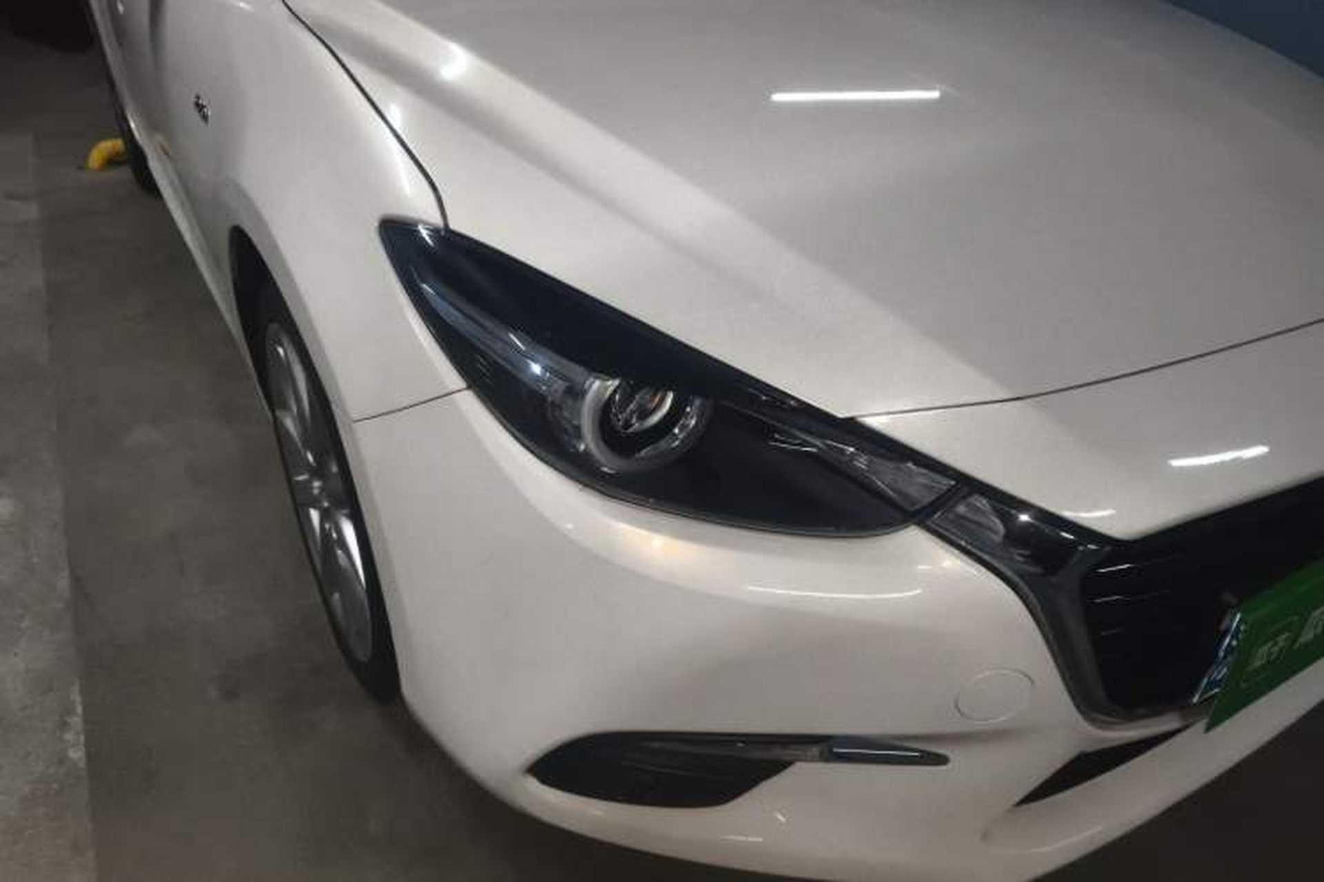 Used Mazda 3 Axela 2017 Sedan 2.0L Automatic Prestige Model China VI Standard Right Front Headlight