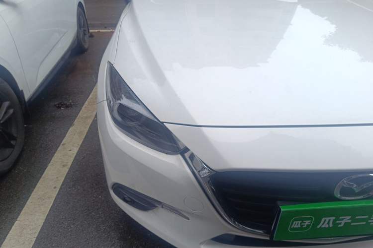 Used Mazda 3 Axela 2017 Sedan 1.5L Automatic Luxury Model Emission Standard China V Right Front Headlight