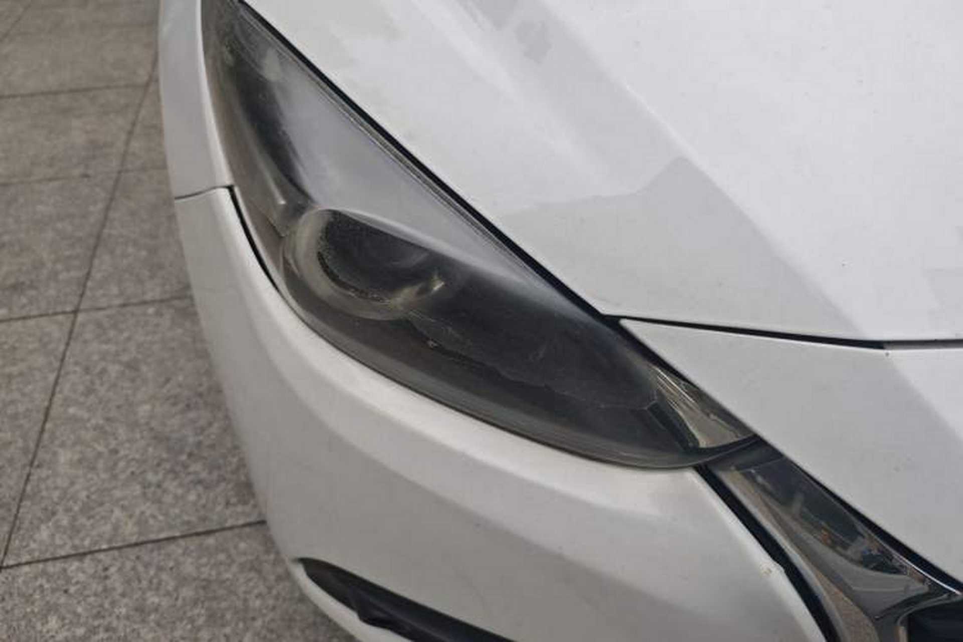 Used Mazda 3 Axela 2017 Sedan 1.5L Automatic Luxury Model Emission Standard China V Right Front Headlight