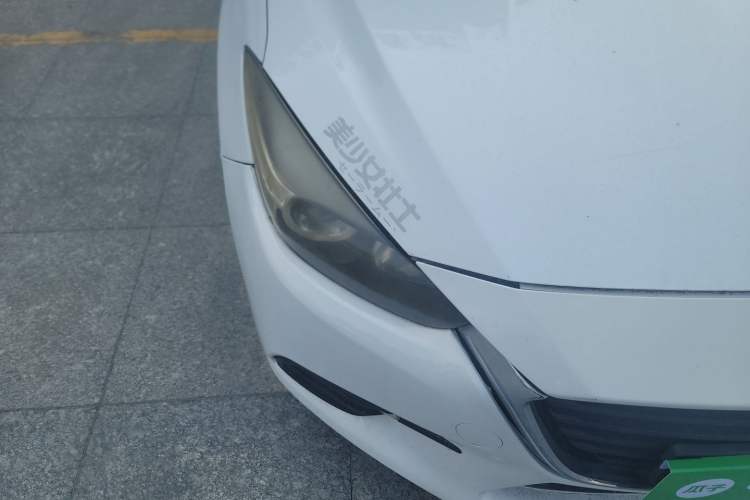 Used Mazda 3 Axela 2017 Sedan 1.5L Automatic Comfort Model Emission Standard China V Right Front Headlight