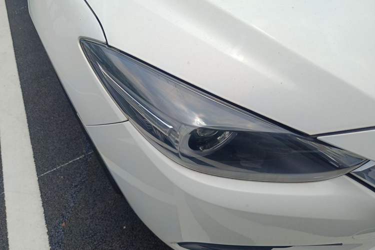 Used Mazda 3 Axela 2017 Sedan 2.0L Automatic Prestige Model China VI Standard Right Front Headlight