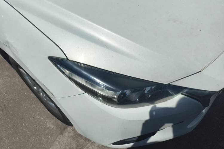 Used Mazda 3 Axela 2017 Sedan 1.5L Automatic Comfort Model Emission Standard China V Right Front Headlight