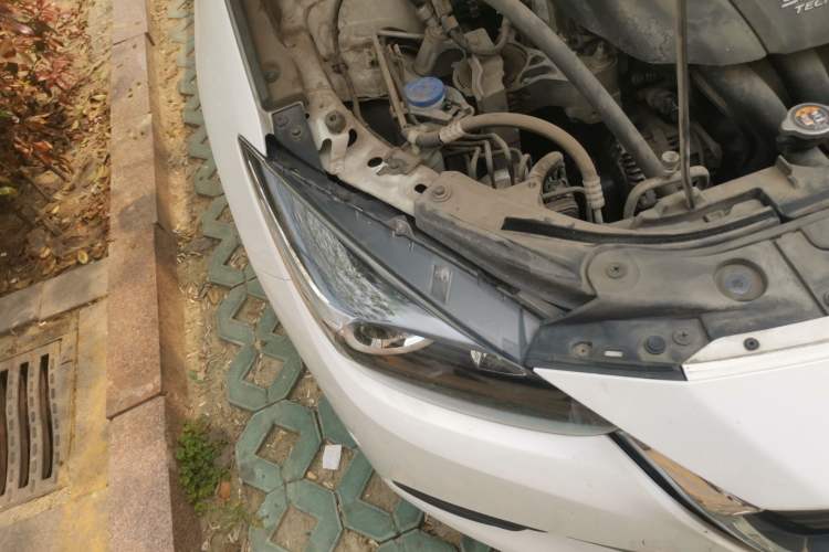 Used Mazda 3 Axela 2017 Sedan 1.5L Automatic Comfort Model Emission Standard China V Right Front Headlight