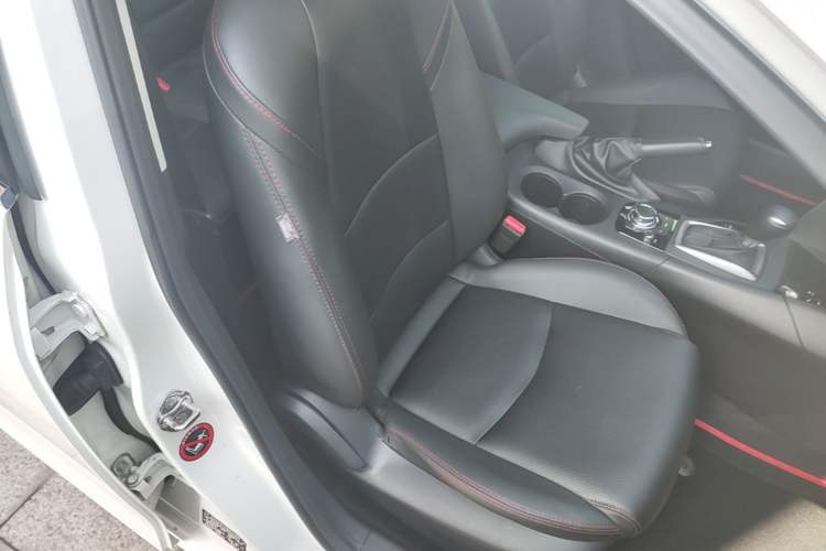 Used Mazda 3 Axela 2017 Sedan 1.5L Automatic Comfort Model Emission Standard China V Right Front Seat