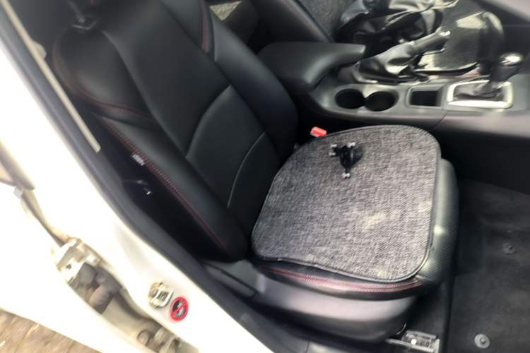 Used Mazda 3 Axela 2017 Sedan 1.5L Automatic Comfort Model Emission Standard China V Right Front Seat