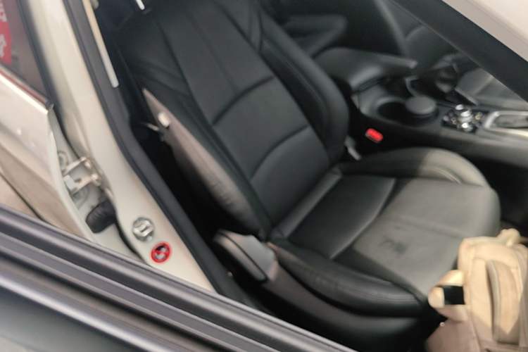 Used Mazda 3 Axela 2017 Hatchback 1.5L Automatic Comfort Model Emission Standard China V Right Front Seat