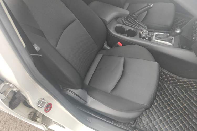 Used Mazda 3 Axela 2017 Sedan 1.5L Automatic Comfort Model Emission Standard China V Right Front Seat