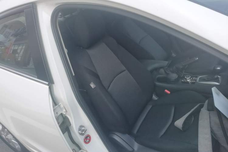Used Mazda 3 Axela 2017 Sedan 1.5L Automatic Comfort Model Emission Standard China V Right Front Seat