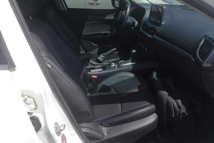 Used Mazda 3 Axela 2017 Sedan 1.5L Automatic Comfort Model Emission Standard China V Right Front Seat