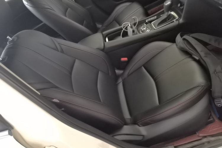 Used Mazda 3 Axela 2017 Sedan 1.5L Automatic Luxury Model Emission Standard China V Right Front Seat
