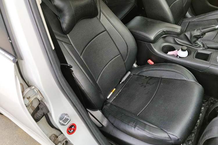 Used Mazda 3 Axela 2017 Sedan 1.5L Manual Comfort Model Emission Standard China V Right Front Seat