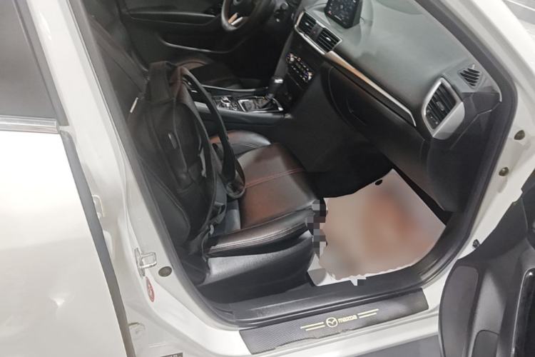 Used Mazda 3 Axela 2017 Sedan 1.5L Automatic Luxury Model Emission Standard China V Right Front Seat