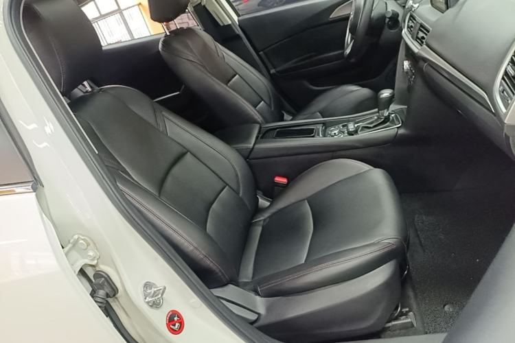 Used Mazda 3 Axela 2017 Sedan 1.5L Automatic Luxury Model Emission Standard China V Right Front Seat
