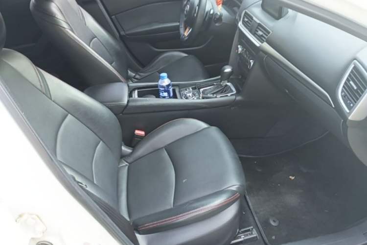 Used Mazda 3 Axela 2017 Hatchback 2.0L Automatic Luxury Model Emission Standard China V Right Front Seat