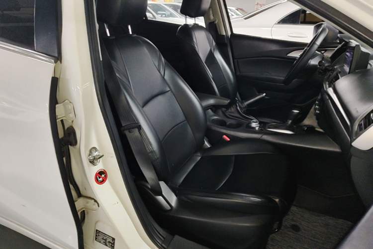 Used Mazda 3 Axela 2017 Sedan 1.5L Automatic Comfort Model Emission Standard China V Right Front Seat