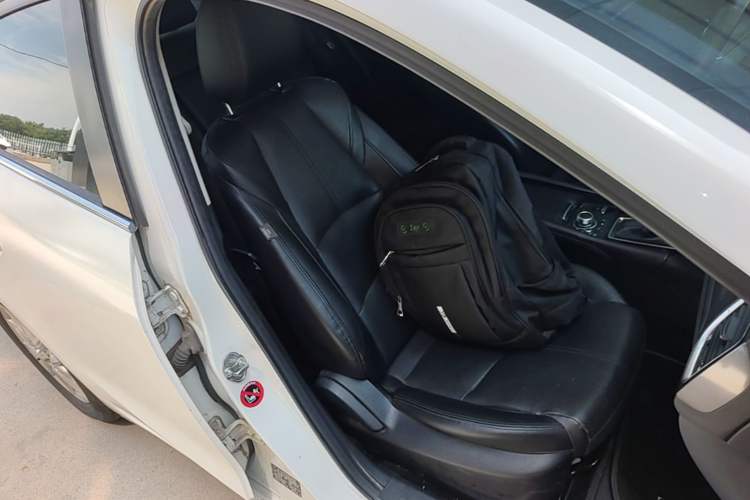 Used Mazda 3 Axela 2017 Sedan 1.5L Automatic Prestige Model China V Standard Right Front Seat