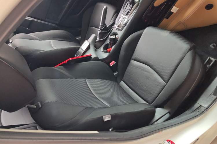 Used Mazda 3 Axela 2017 Sedan 1.5L Automatic Comfort Model Emission Standard China V Right Front Seat