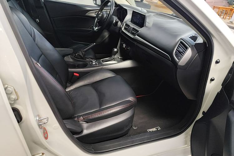 Used Mazda 3 Axela 2017 Sedan 1.5L Automatic Comfort Model Emission Standard China V Right Front Seat