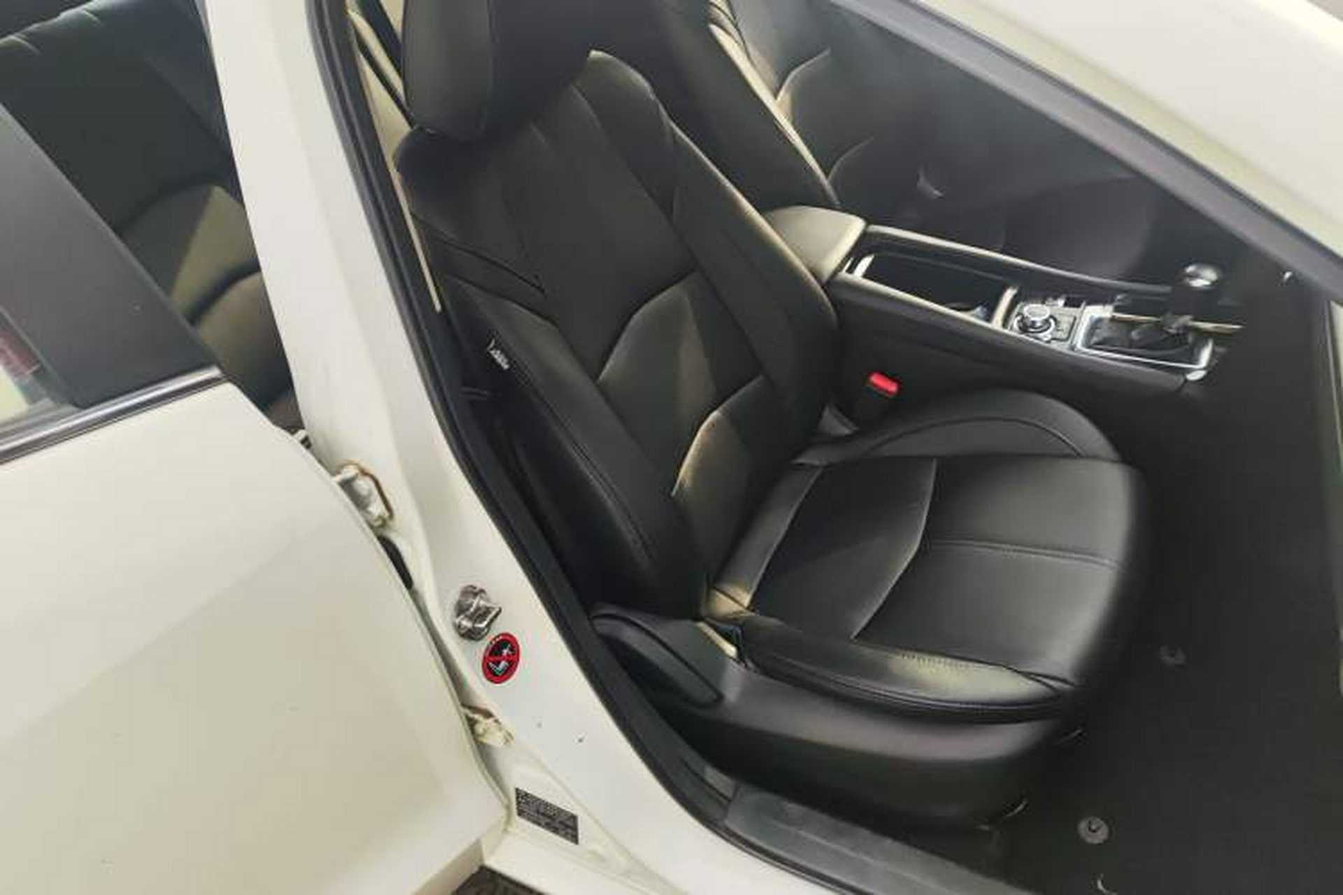 Used Mazda 3 Axela 2017 Sedan 1.5L Automatic Luxury Model Emission Standard China V Right Front Seat