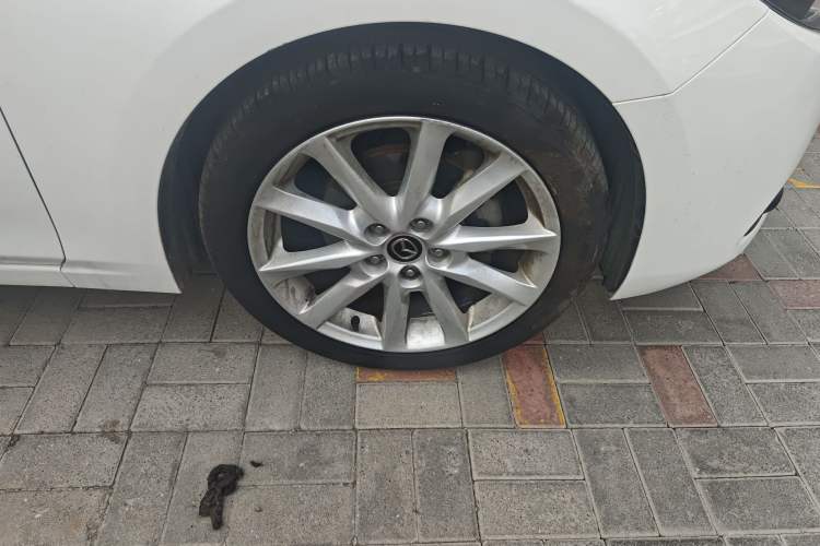Used Mazda 3 Axela 2017 Sedan 2.0L Automatic Prestige Model China V Standard Right Front Wheel Hub