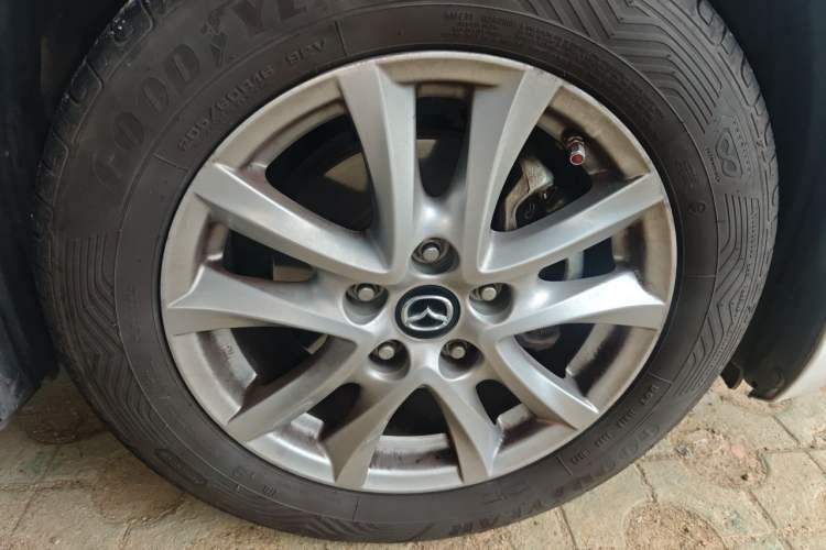 Used Mazda 3 Axela 2017 Sedan 1.5L Automatic Comfort Model Emission Standard China V Right Front Wheel Hub