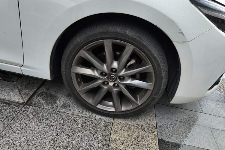 Used Mazda 3 Axela 2017 Hatchback 2.0L Automatic Luxury Model Emission Standard China V Right Front Wheel Hub