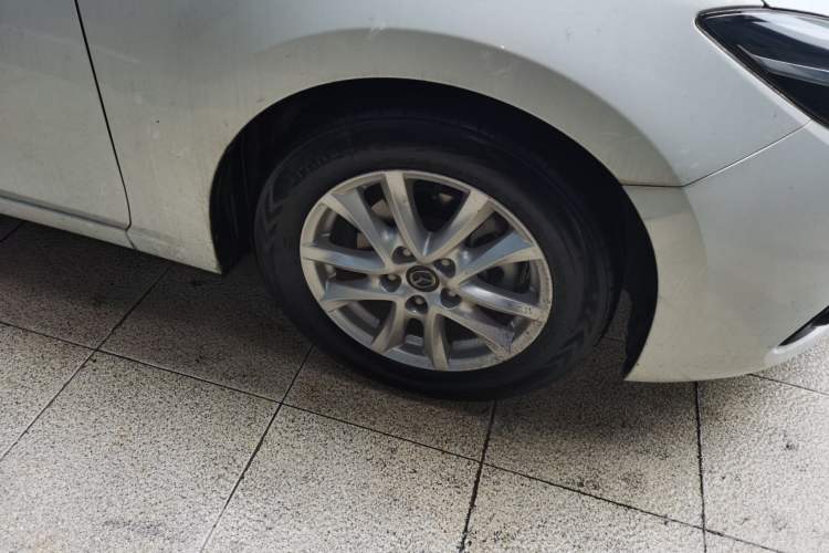 Used Mazda 3 Axela 2017 Sedan 1.5L Automatic Luxury Model China VI Standard Right Front Wheel Hub