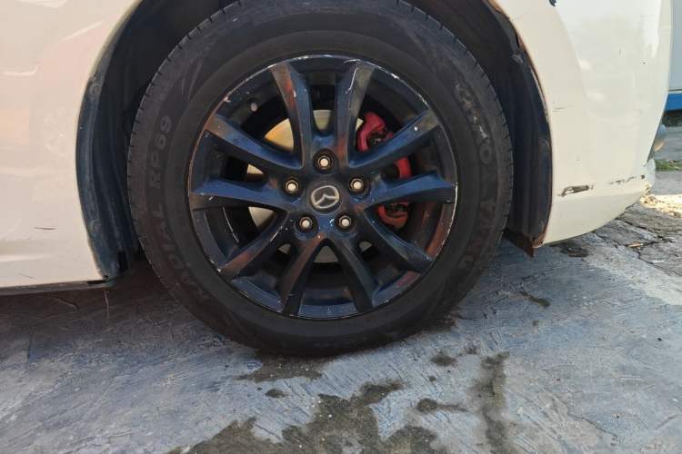 Used Mazda 3 Axela 2017 Sedan 1.5L Automatic Luxury Model China VI Standard Right Front Wheel Hub