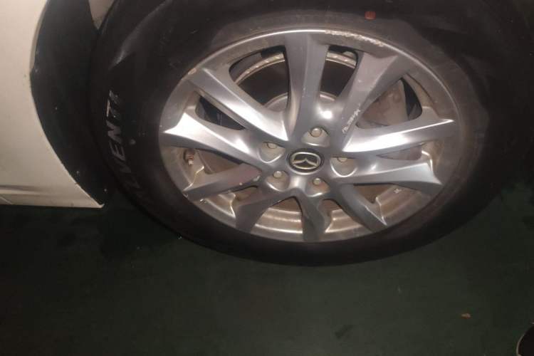 Used Mazda 3 Axela 2017 Sedan 1.5L Automatic Luxury Model Emission Standard China V Right Front Wheel Hub