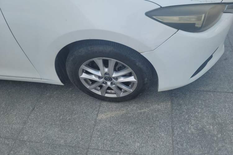 Used Mazda 3 Axela 2017 Sedan 1.5L Automatic Comfort Model Emission Standard China V Right Front Wheel Hub