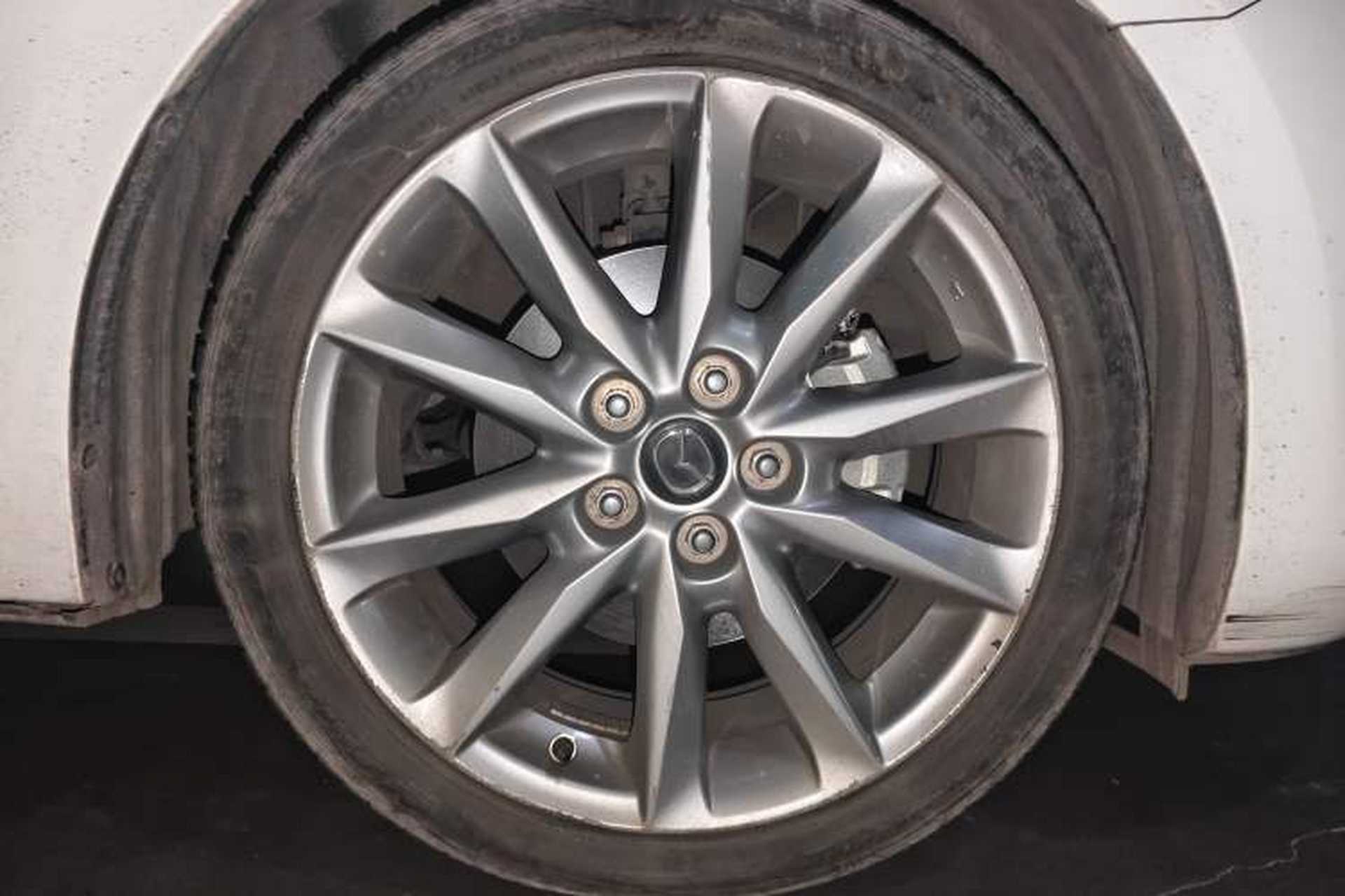 Used Mazda 3 Axela 2017 Sedan 2.0L Automatic Prestige Model China V Standard Right Front Wheel Hub