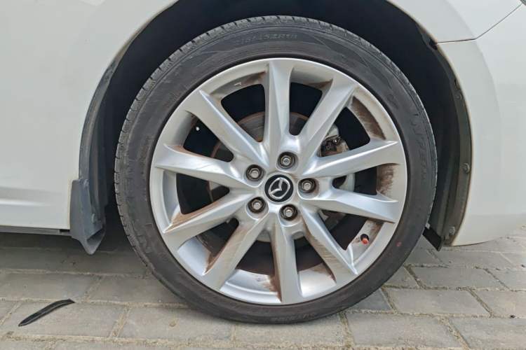 Used Mazda 3 Axela 2017 Sedan 2.0L Automatic Prestige Model China V Standard Right Front Wheel Hub