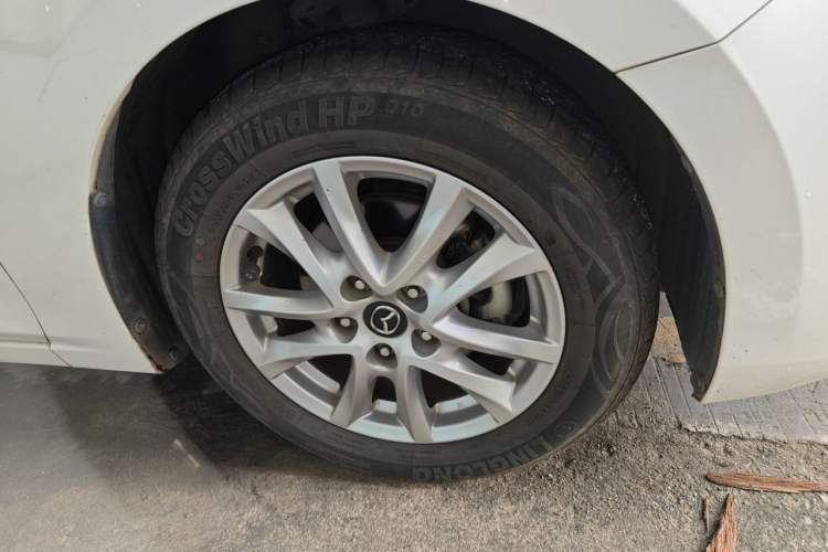 Used Mazda 3 Axela 2017 Sedan 1.5L Automatic Luxury Model China VI Standard Right Front Wheel Hub