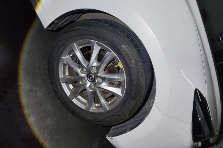 Used Mazda 3 Axela 2017 Sedan 1.5L Manual Comfort Model Emission Standard China V Right Front Wheel Hub