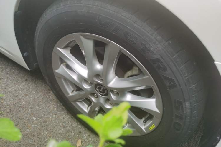 Used Mazda 3 Axela 2017 Sedan 1.5L Manual Comfort Model Emission Standard China V Right Front Wheel Hub