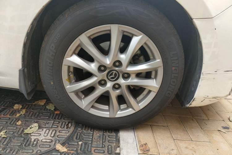 Used Mazda 3 Axela 2017 Sedan 1.5L Automatic Comfort Model Emission Standard China V Right Front Wheel Hub