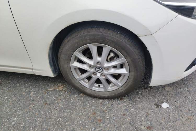 Used Mazda 3 Axela 2017 Sedan 1.5L Automatic Luxury Model Emission Standard China V Right Front Wheel Hub