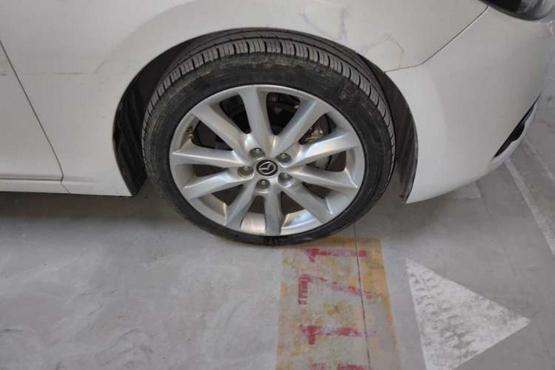 Used Mazda 3 Axela 2017 Sedan 2.0L Automatic Flagship Model China V Standard Right Front Wheel Hub