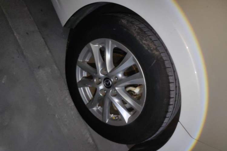Used Mazda 3 Axela 2017 Sedan 1.5L Automatic Luxury Model China VI Standard Right Front Wheel Hub