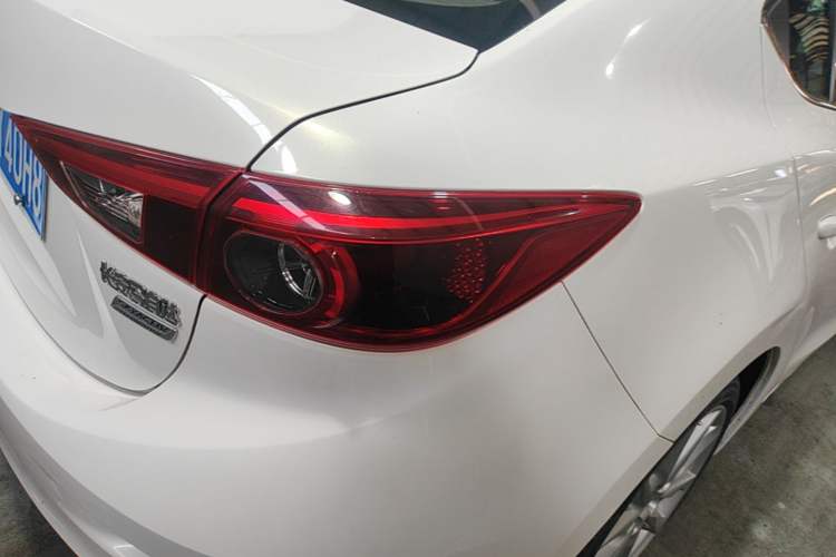 Used Mazda 3 Axela 2017 Sedan 2.0L Automatic Prestige Model China V Standard Right Rear Taillight
